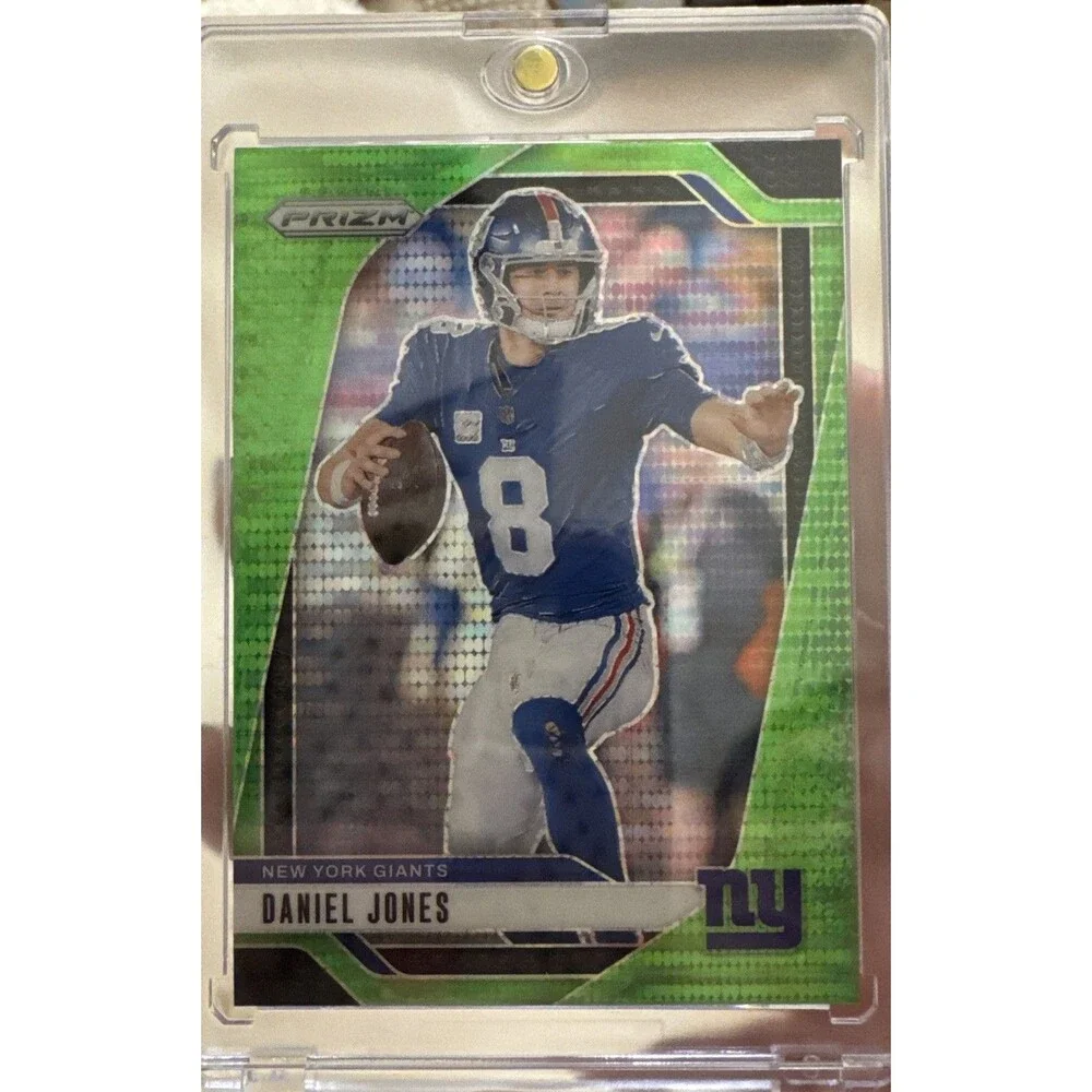 2024 Panini Prizm - Daniel Jones #212 Neon Green Pulsar Prizm